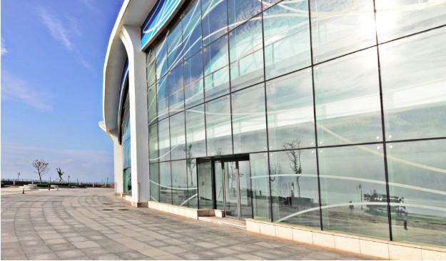 Key Factors for Selecting the Ideal Commercial Windows
